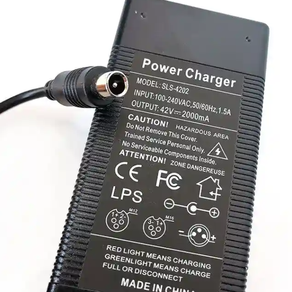 Cargador de scooters eléctricos 42v 2A