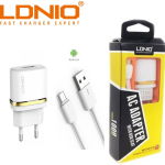 cargador celular micro USB