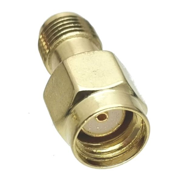 Conector SMA hembra a RP-SMA macho